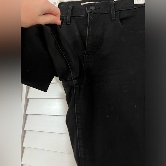 Levi’s 720 Black High Rise Skinny Jeans - Picture 4 of 4